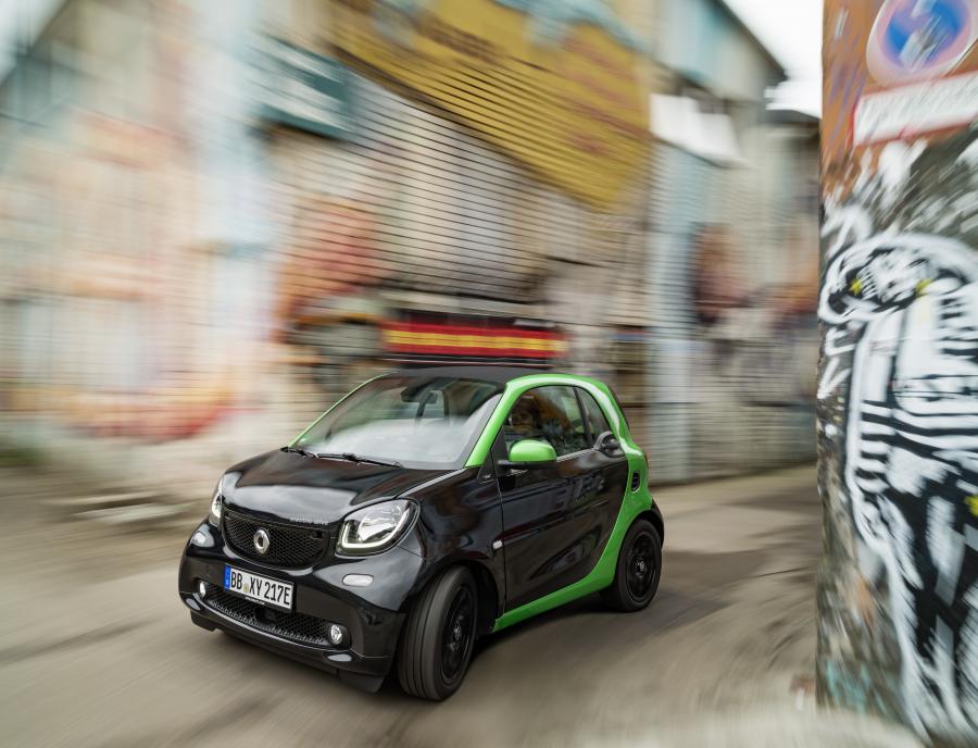  Smart ForTwo Prime Coupe Electric Drive 2017 года  (фото 29 из 48)